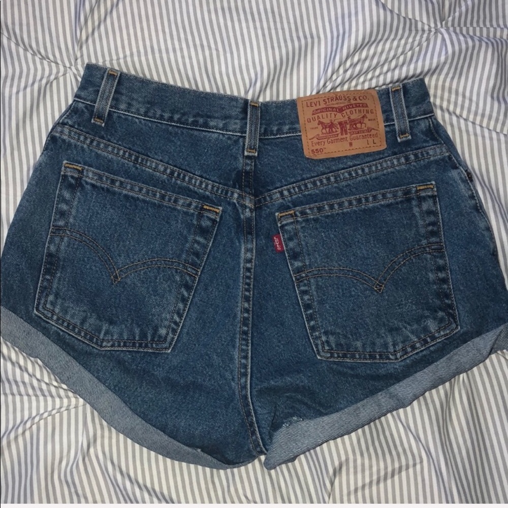LEVI VINTAGE HIGH WAISTED SHORTS
